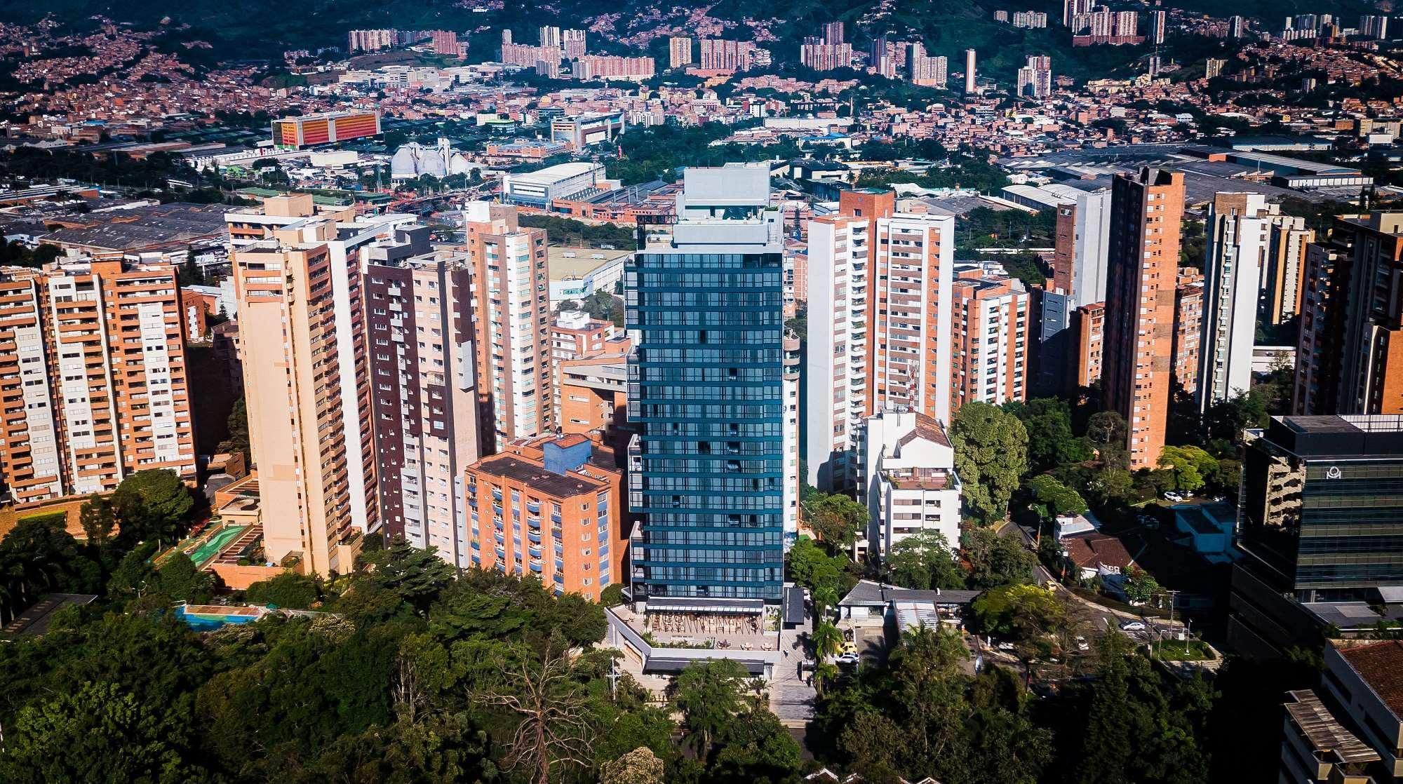 Hotel York Luxury Suites Medellin By Preferred المظهر الخارجي الصورة Residential buildings in Sabaneta